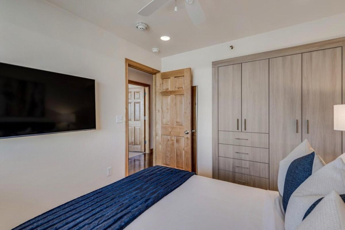 New Listing 2Br 2Ba Condo - Mountain Views Аспън Екстериор снимка